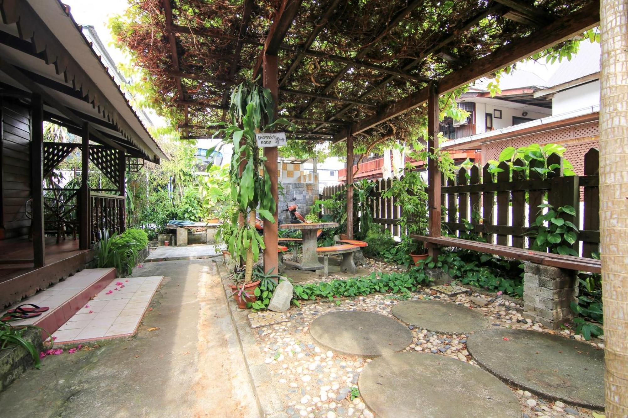 Ombak Inn Chalet Kampung Teluk Nipah Εξωτερικό φωτογραφία