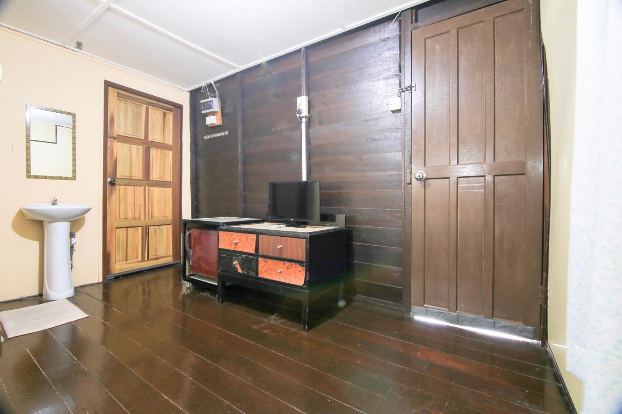 Ombak Inn Chalet Kampung Teluk Nipah Εξωτερικό φωτογραφία