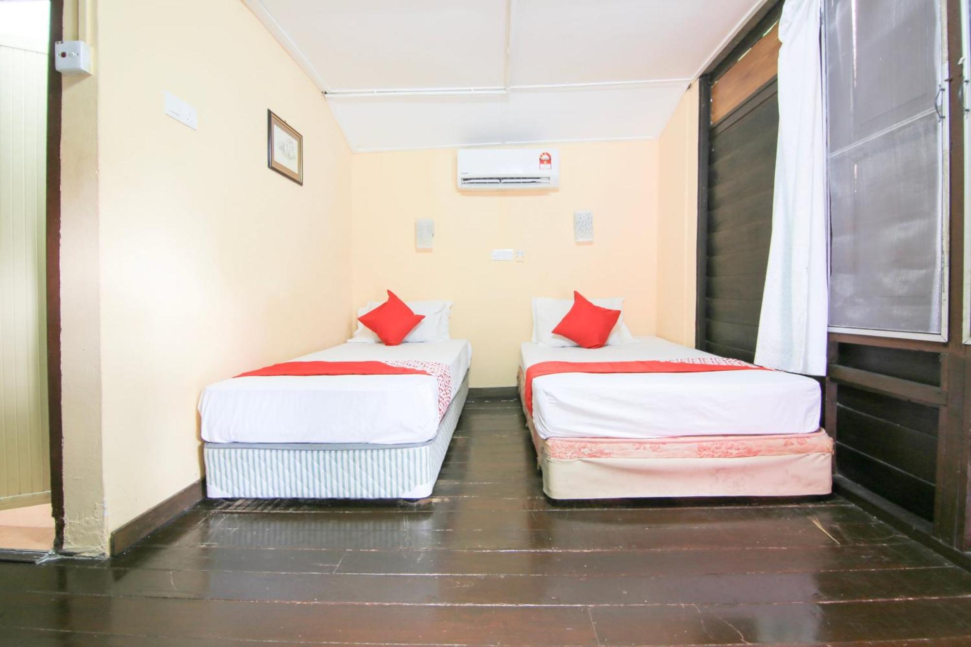 Ombak Inn Chalet Kampung Teluk Nipah Εξωτερικό φωτογραφία