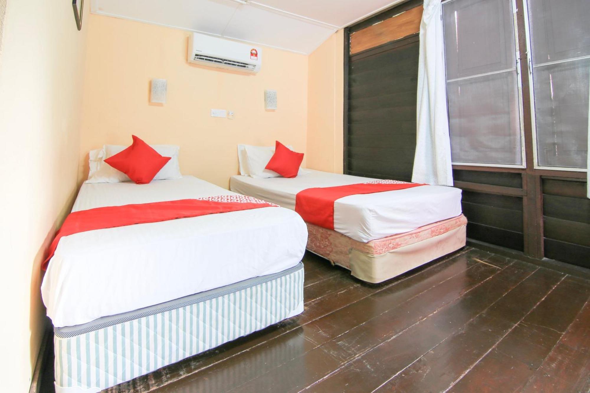 Ombak Inn Chalet Kampung Teluk Nipah Εξωτερικό φωτογραφία