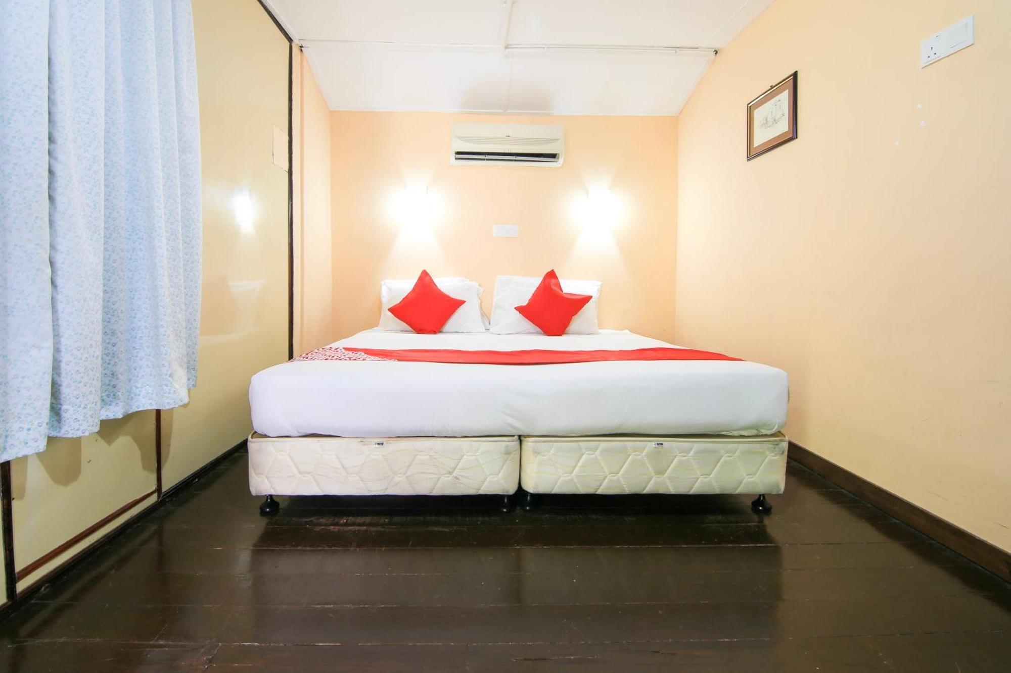 Ombak Inn Chalet Kampung Teluk Nipah Εξωτερικό φωτογραφία